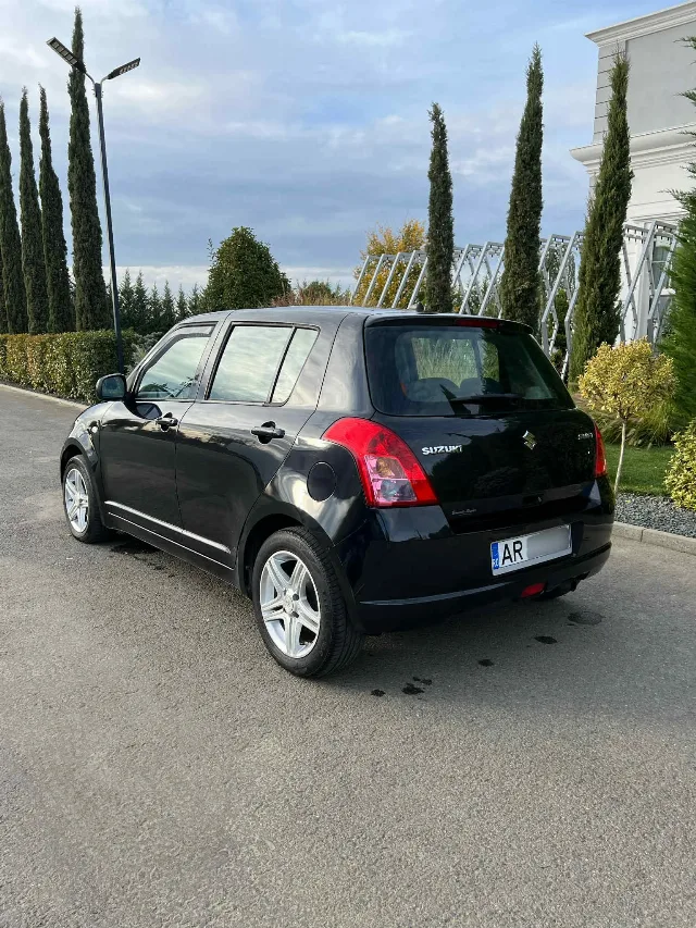 Suzuki Swift 2008 1.3 benzină înmatriculat – fotografia 3 din 8