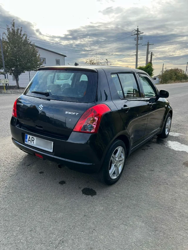 Suzuki Swift 2008 1.3 benzină înmatriculat – fotografia 4 din 8