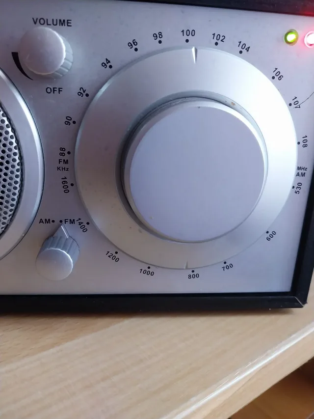Radio AM - FM - retro – fotografia 3 din 3