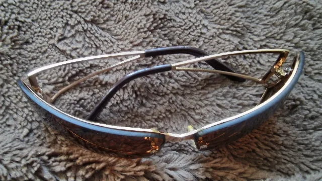 Ochelari de soare de tip vizieră – fotografia 2 din 3