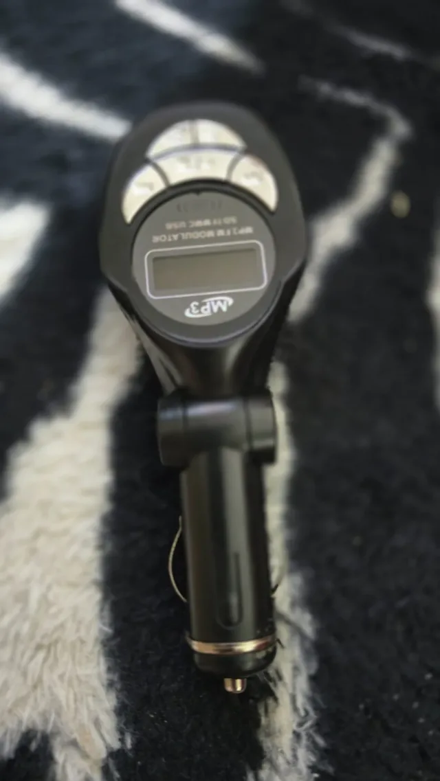 Modulator FM auto marca NEO – fotografia 3 din 4