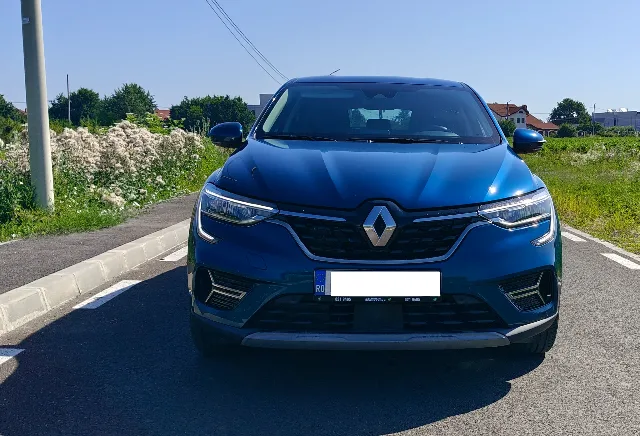 Renault Arkana E-TECH 145 – Full Hybrid, 1.6 benzină, automata, 2022, Primul proprietar – Sector 1, București