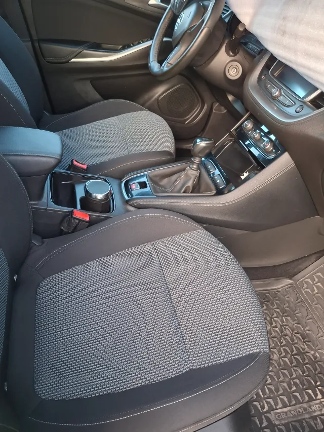 Opel grandland x – fotografia 5 din 7