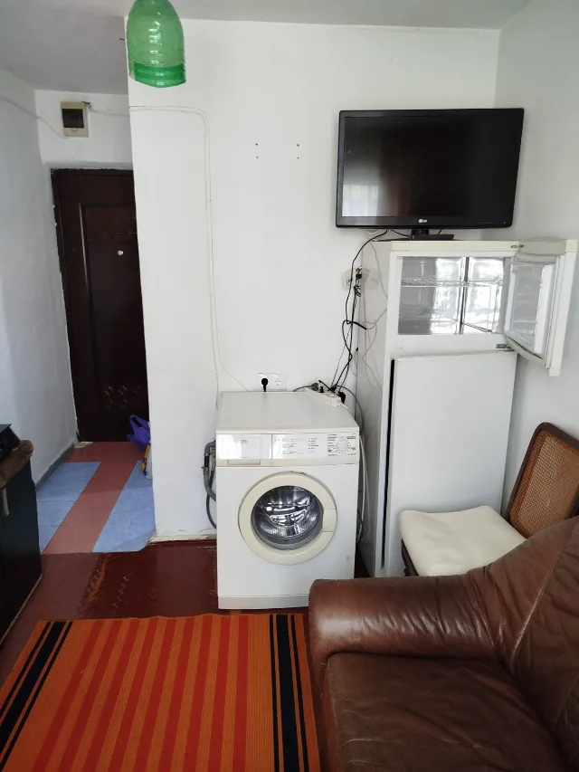 Proprietar închiriez garsonera – fotografia 4 din 4