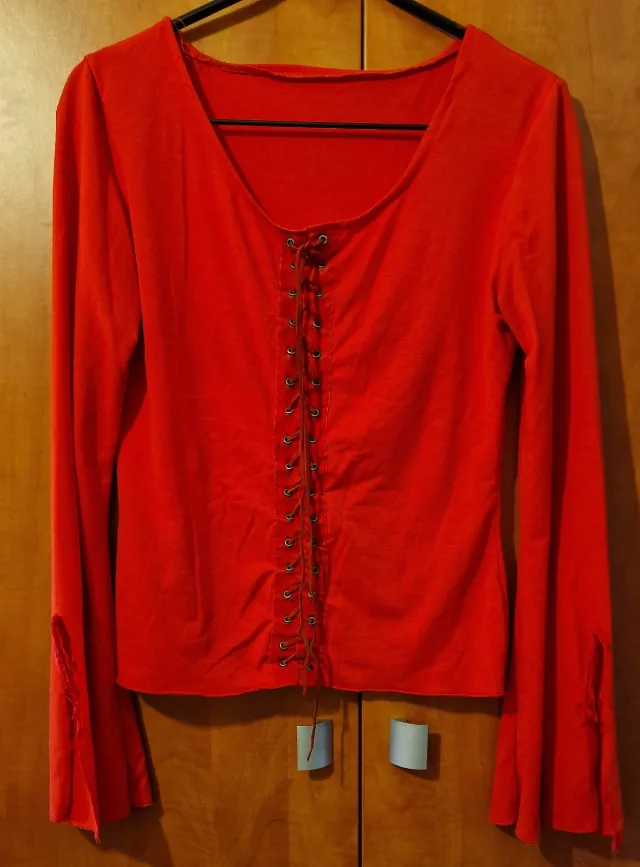 Bluza maneca lunga, rosie, S/M – Sector 6, București