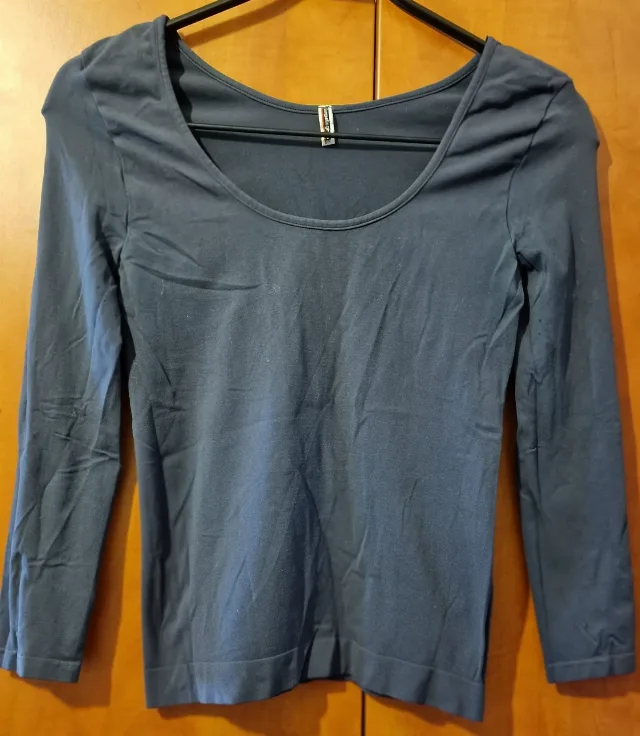 Sacellegrino, Bluza gri,  S/M – Sector 6, București