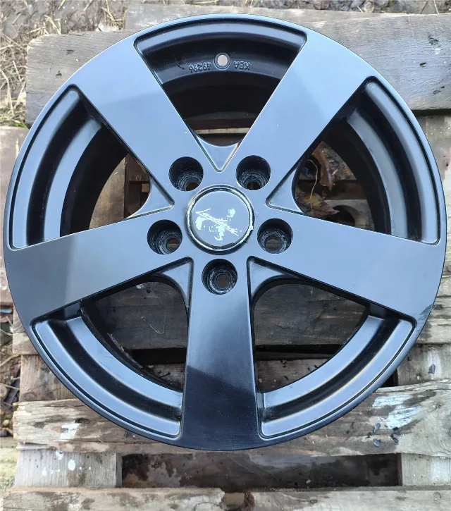Jante aliaj 16 zoll marca Dezent, gama Hyundai, Kia, Mazda – fotografia 3 din 5