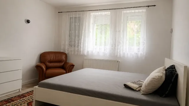 Vând apartament – fotografia 3 din 6