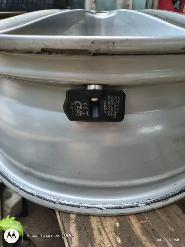 Jante aliaj 17 zoll marca Dezent, gama Opel Astra J Chevrolet Captiva, etc. – fotografia 5 din 8