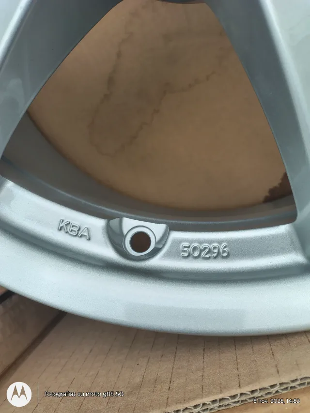 Jante aliaj noi 17 zoll marca Dezent, gama Vw, Seat, Skoda, Audi – fotografia 2 din 3