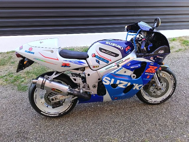 SUZUKI GSXR 600 ! ca NOU – fotografia 3 din 8
