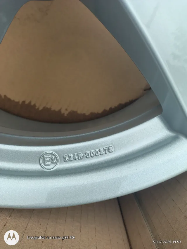 Jante aliaj noi 17 zoll marca Dezent, gama Vw, Seat, Skoda, Audi – fotografia 3 din 3