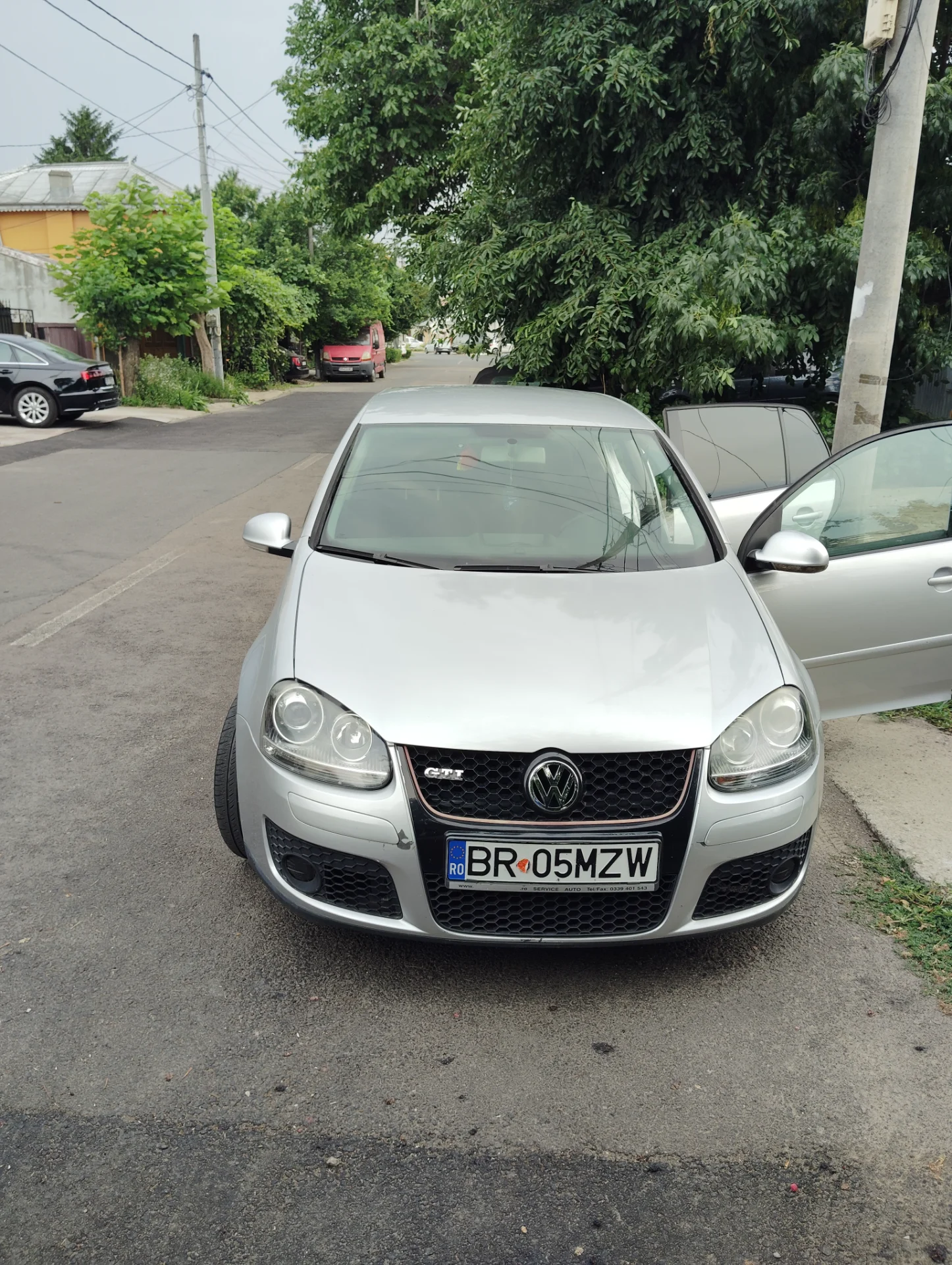 Vând golf 5 1.9 tdi an 2005 – fotografia 1 din 7