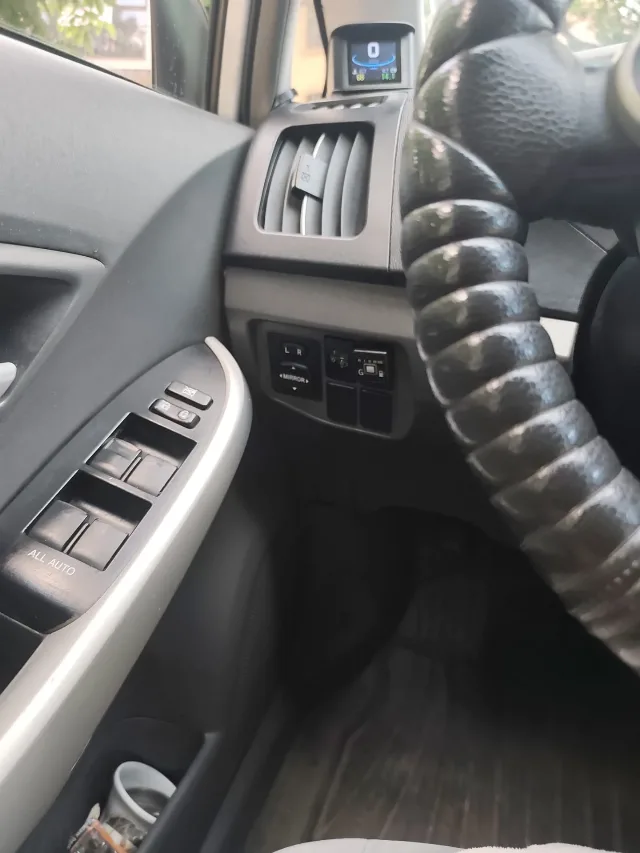 toyota prius gpl – fotografia 7 din 8