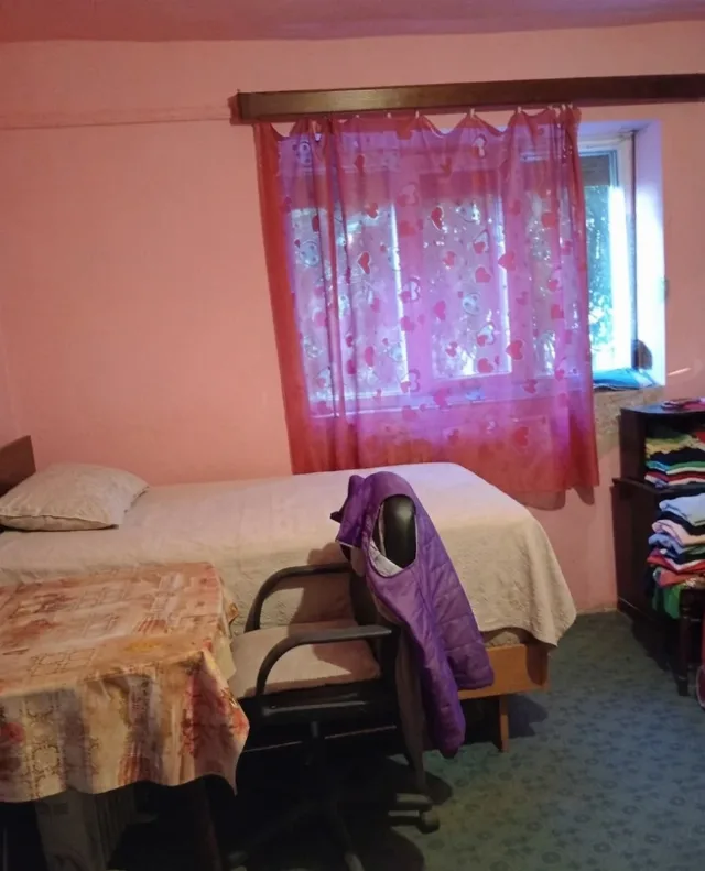Case de vânzare cu teren intravilan – fotografia 4 din 8