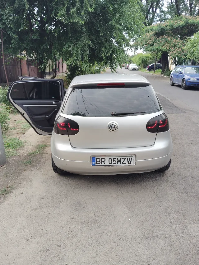 Vând golf 5 1.9 tdi an 2005 – fotografia 2 din 7