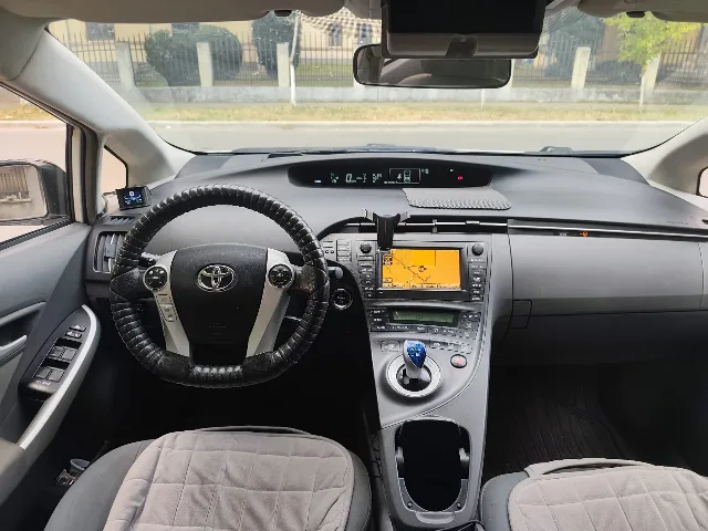 toyota prius gpl – fotografia 5 din 8