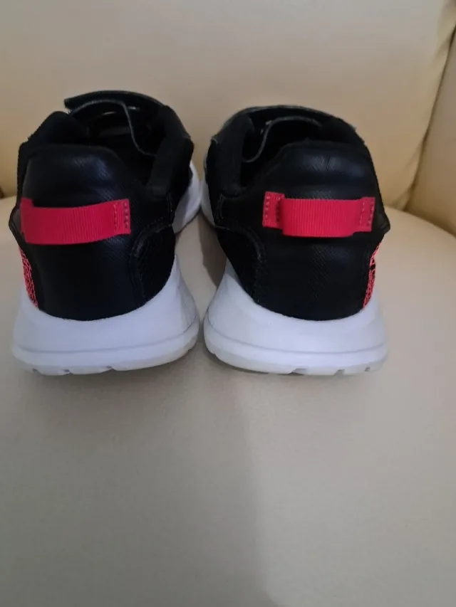 incaltaminte sport Adidas – fotografia 5 din 8