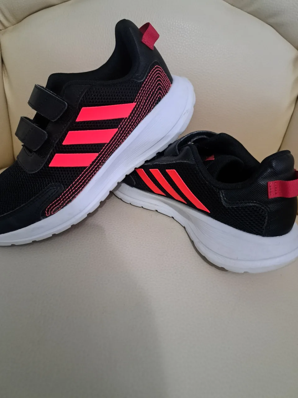 incaltaminte sport Adidas – fotografia 2 din 8
