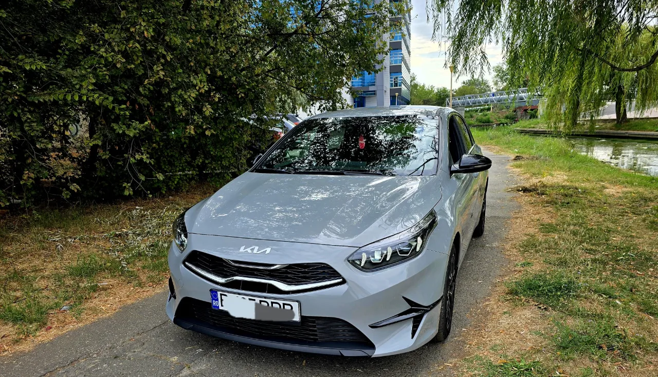 kia ceed benzina 1.0 An 2024 – fotografia 1 din 8