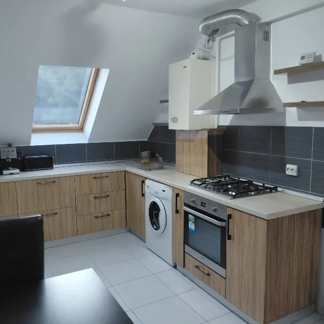 PF vând apart. 3 camere la mansardă pe 2 niveluri – fotografia 6 din 8