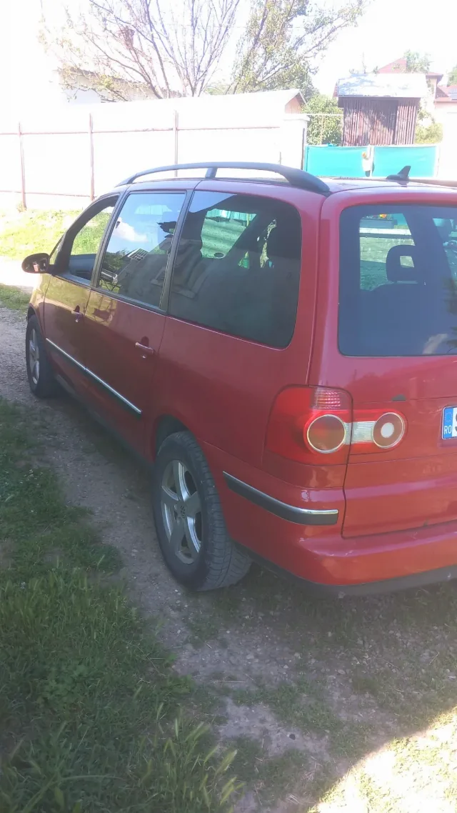 Vând Volkswagen Sharan – fotografia 3 din 3