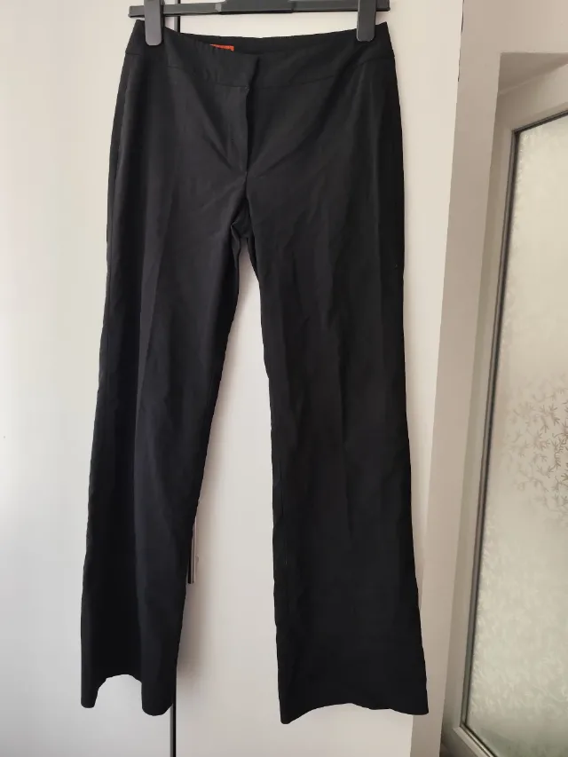 pantaloni ușor evazați dama – fotografia 1 din 6