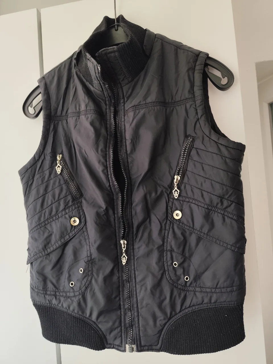 vestă matlasată dama – fotografia 1 din 4