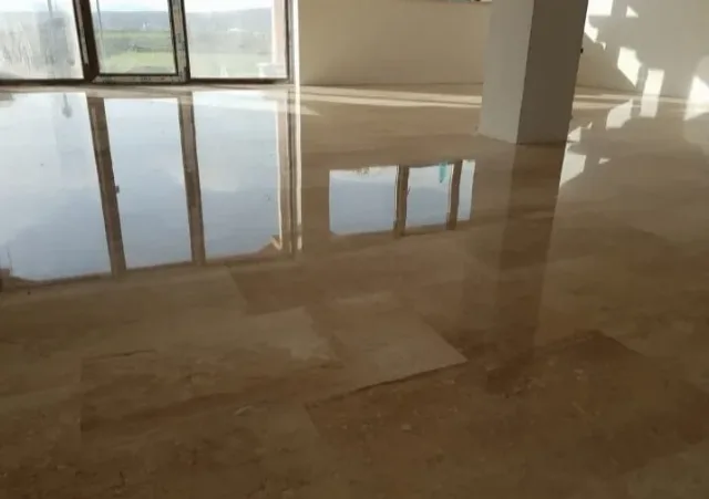 Șlefuire lustruire marmură, travertin, granit și mozaic – fotografia 4 din 8