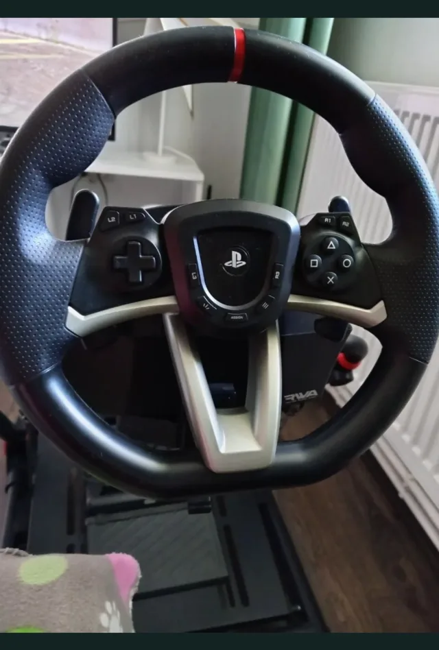 Volan, pedale și suport metalic reglabil pentru PS4/PS5 – fotografia 8 din 8