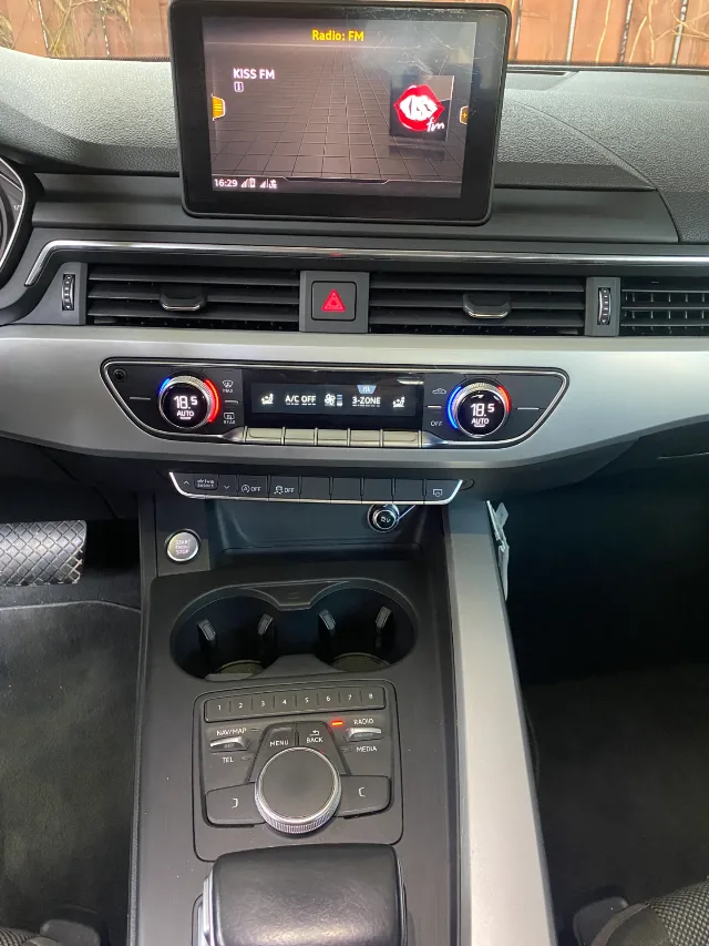 Audi a4 din 2016 – fotografia 7 din 8