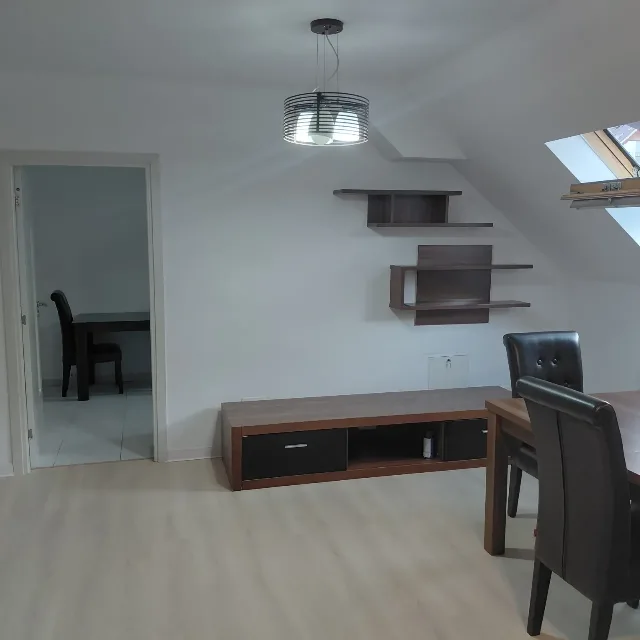 PF vând apart. 3 camere la mansardă pe 2 niveluri – fotografia 7 din 8