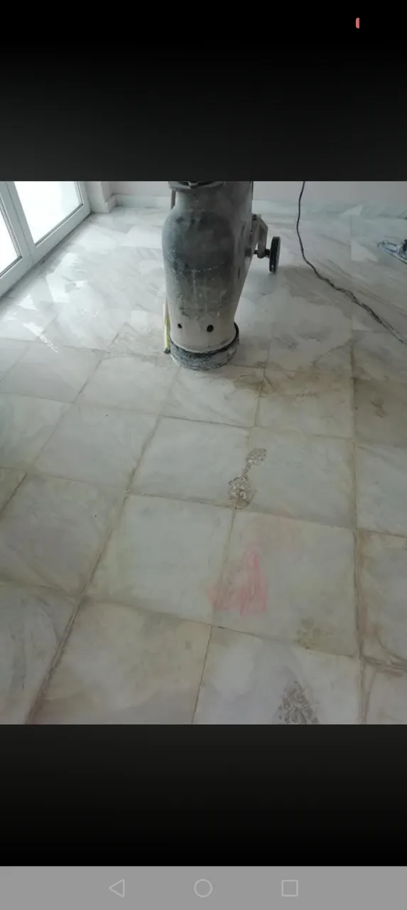 Slefuire lustruire și recondiționare pardoseli – fotografia 4 din 8