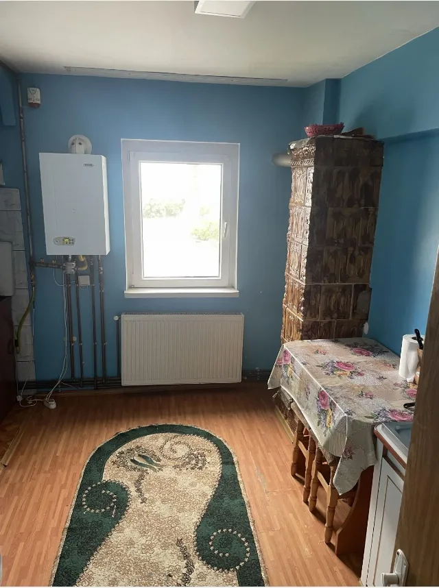 Vand apartament 2 camere – fotografia 5 din 7