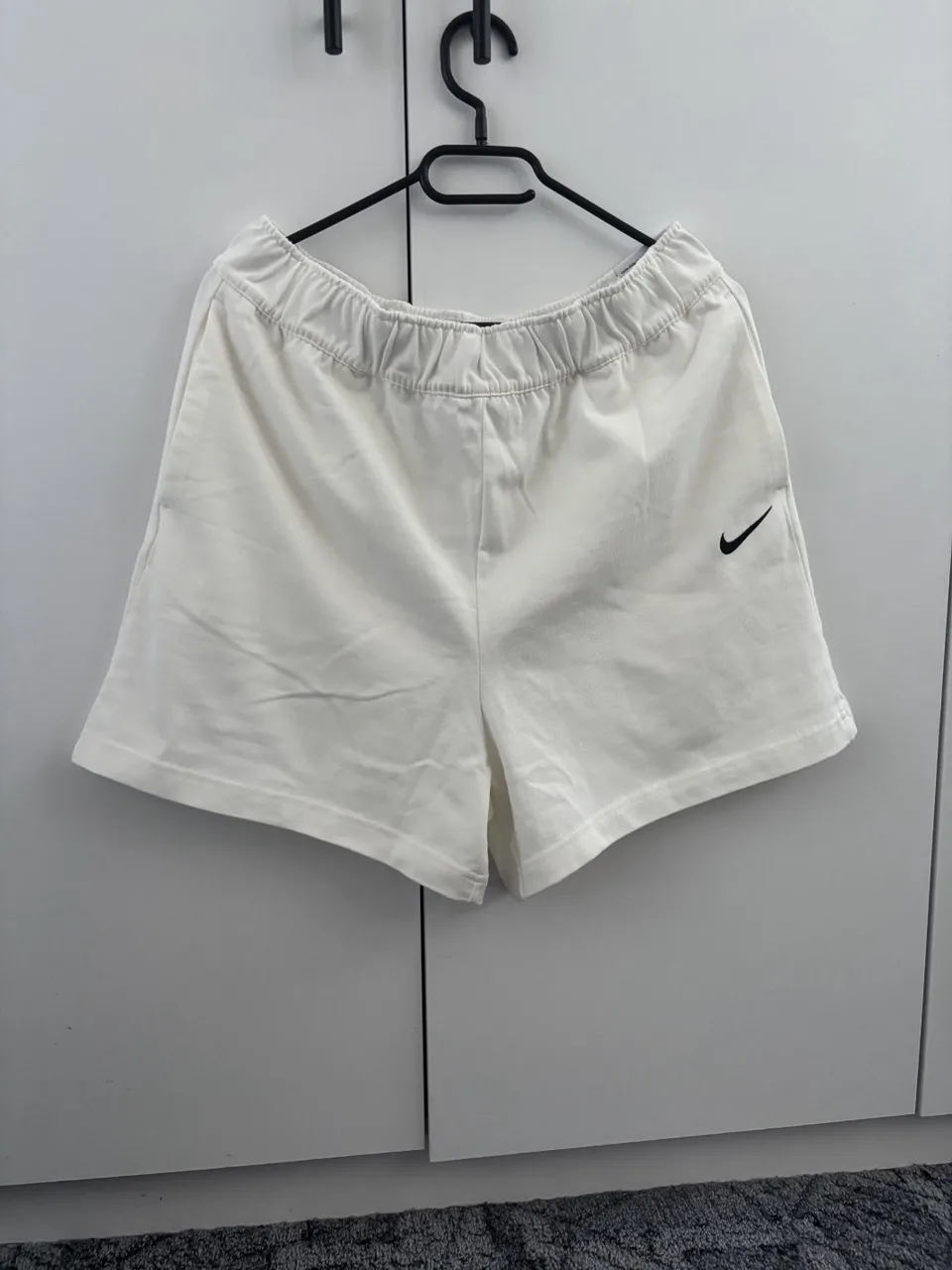 Pantaloni scurți damă Nike – fotografia 1 din 6