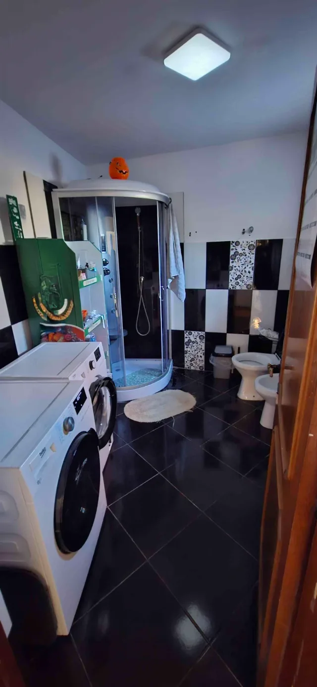 Vând casă 3 camere Râmnicu Sărat – fotografia 6 din 8