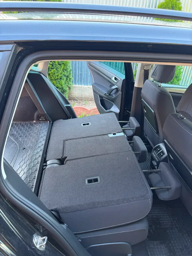 Volkswagen Golf 7 Sportsvan 1.6 TDI DSG – fotografia 7 din 8