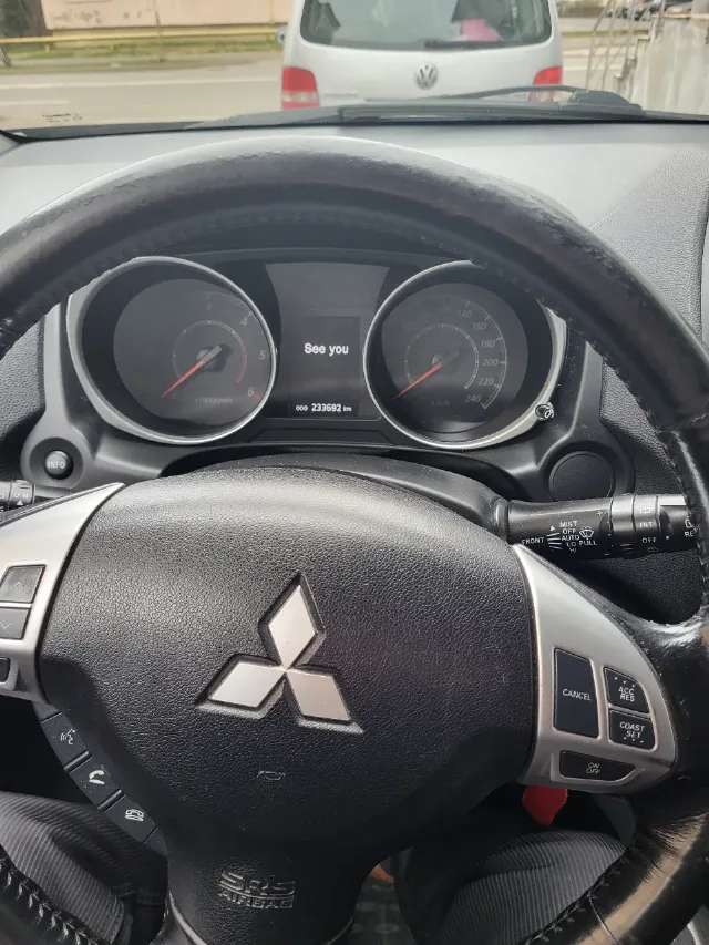 vind Mitsubishi asx 18d 4x4 – fotografia 7 din 8