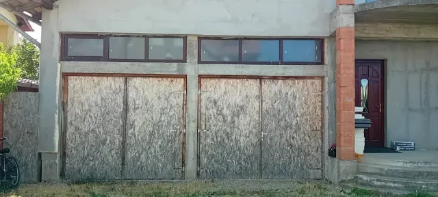 Se inchiriaza in Oradea,Garaj dublu,pentru un depozit – fotografia 1 din 3