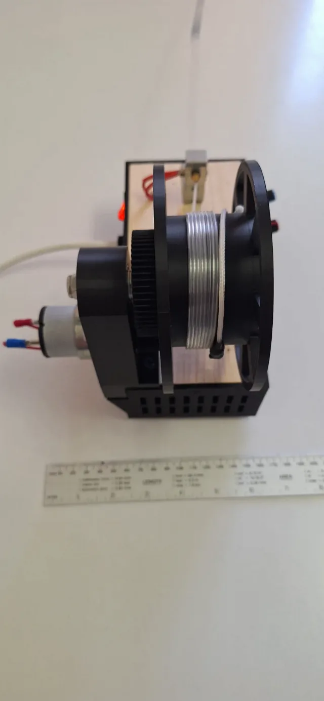 Masina de facut filament din sticle PET – fotografia 3 din 8