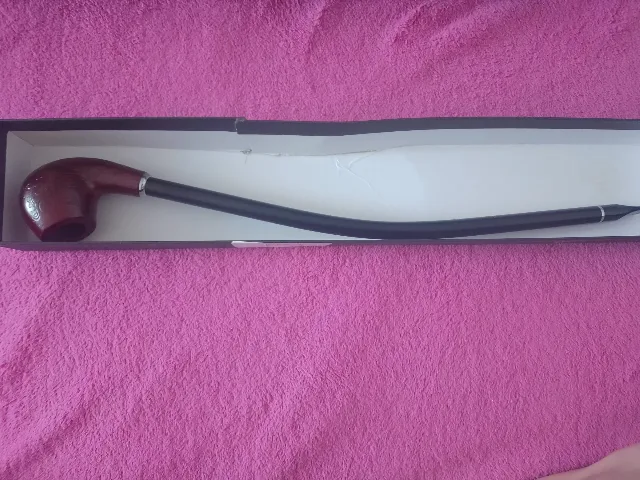 pipă cu tija lunga și o cutie elegantă – fotografia 3 din 5
