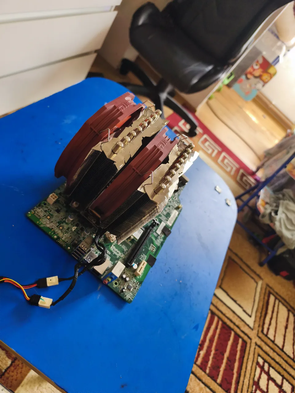 Vând cooler racire procesor Intel – fotografia 4 din 6