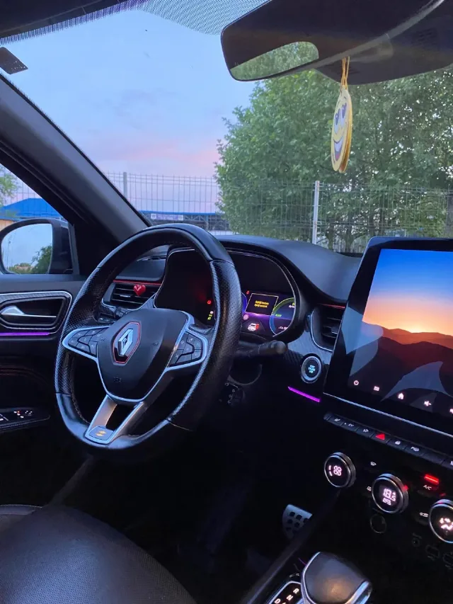 RENAULT ARKANA 1.6 E-Tech full hybrid 145 Rs LINE – fotografia 6 din 8
