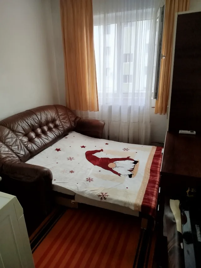 Proprietar închiriez garsoneră – fotografia 4 din 4