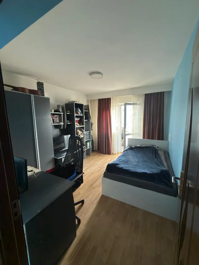 Vând apartament cu 3 camere – fotografia 4 din 8