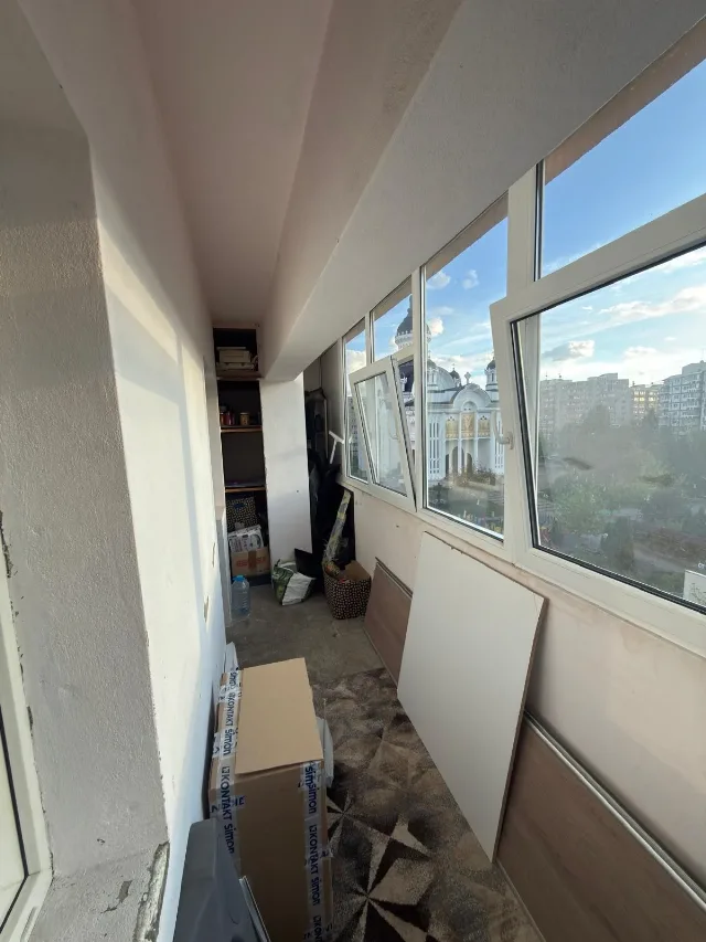 Vând apartament cu 3 camere – fotografia 2 din 8
