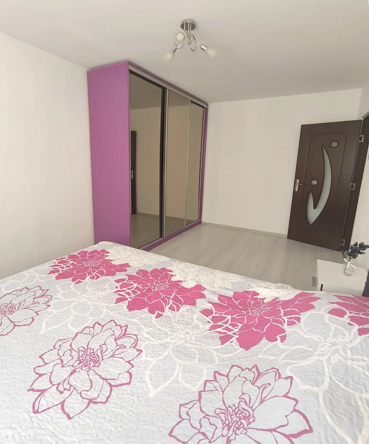 Închiriere apartament 3 camere – zona Astra, Berzei. – fotografia 5 din 8