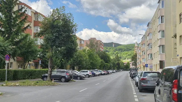 Închiriere apartament 3 camere – zona Astra, Berzei. – fotografia 1 din 8