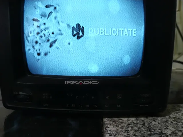 tv alb negru Irradio 13cm – fotografia 8 din 8