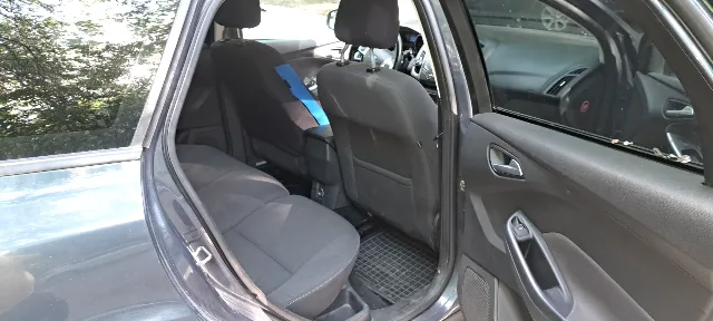 Ford focus 3 manuala – fotografia 6 din 7
